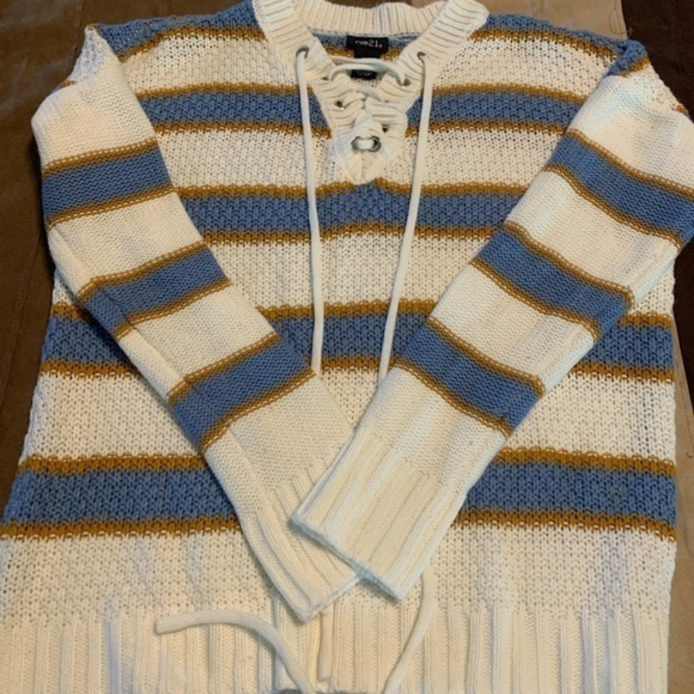 Rue 21 sweater